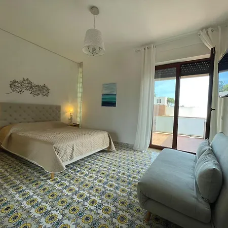 Lucia Villa Terracina
